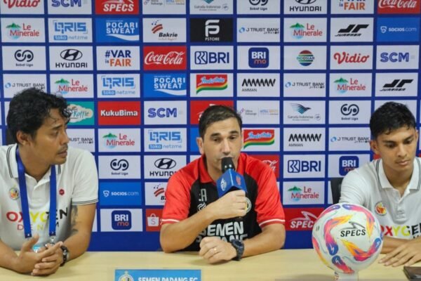 Pelatih Semen Padang Terpukau dengan Kemenangan di Markas Persija