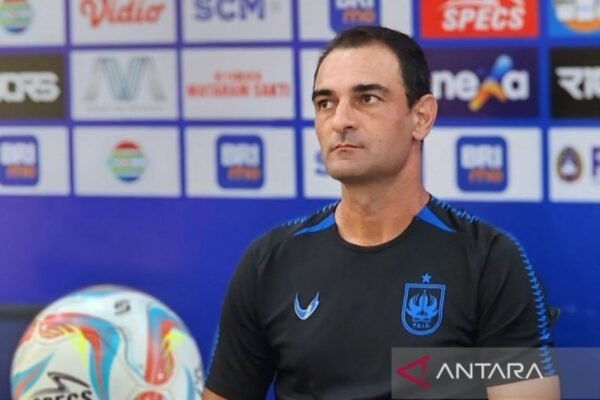PSIS Semarang Mengakhiri Kerja Sama dengan Pelatih Gilbert Agius
