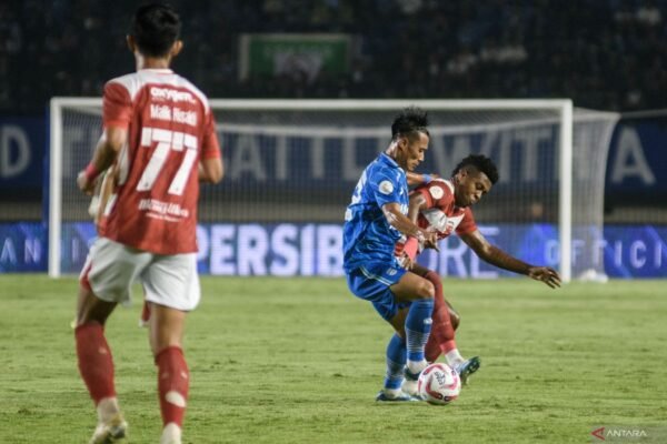 Henhen Targetkan Persib Bandung Akhiri Liga 1 dengan Kemenangan